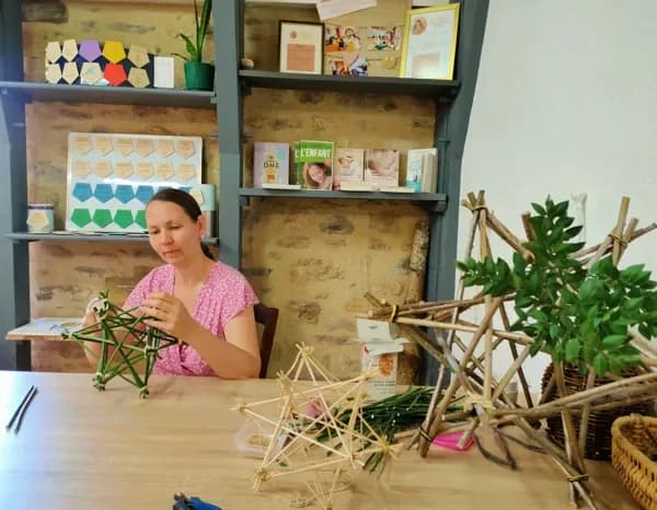 Image 2 : Atelier Vannerie : Dodécaèdres étoilés background