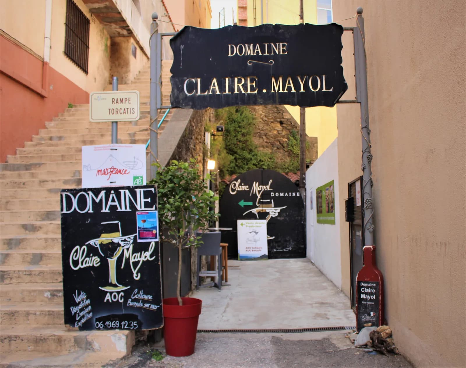 Image 2 : APERITIF VIGNERON AU DOMAINE CLAIRE MAYOL background