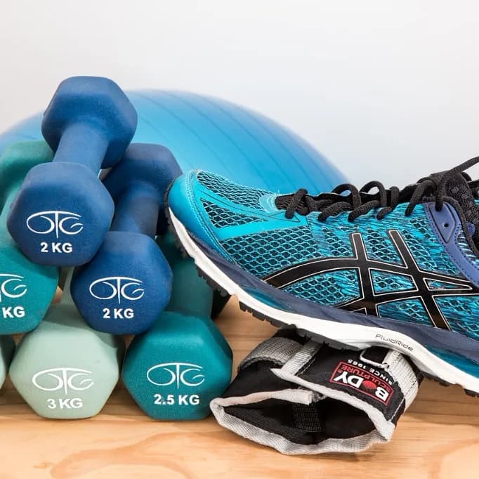 Image 1 : COURS DE GYM FITNESS background