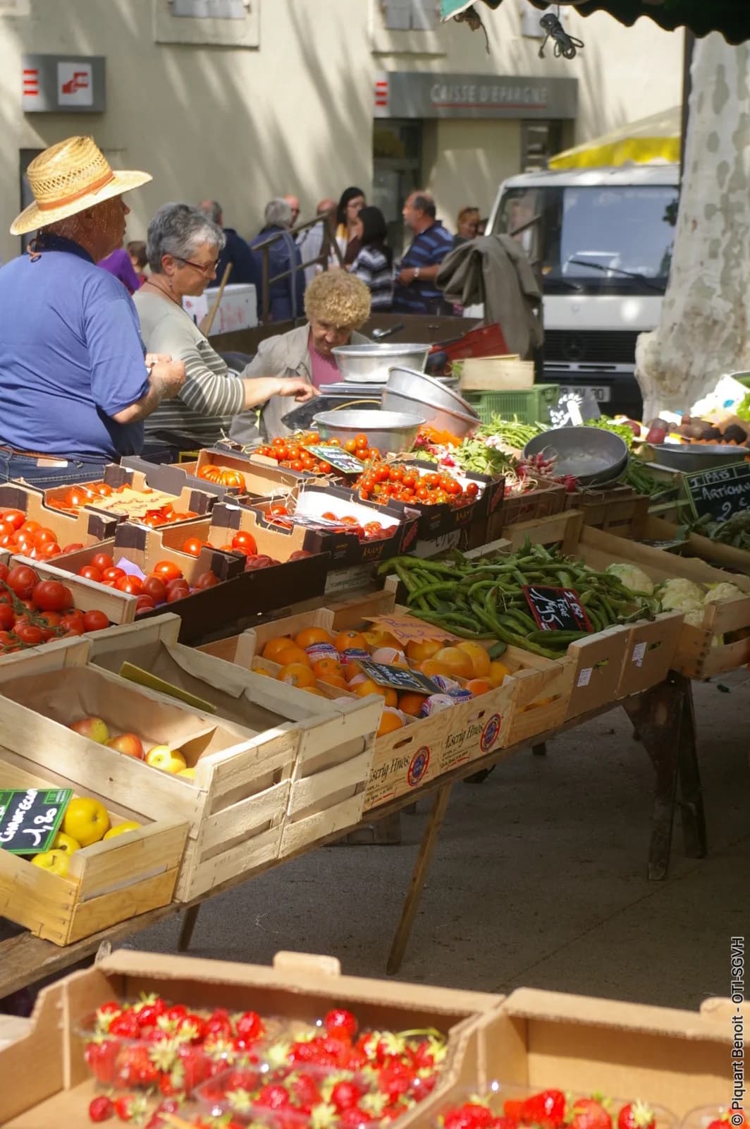 Image 1 : MARCHÉ D'ANIANE background