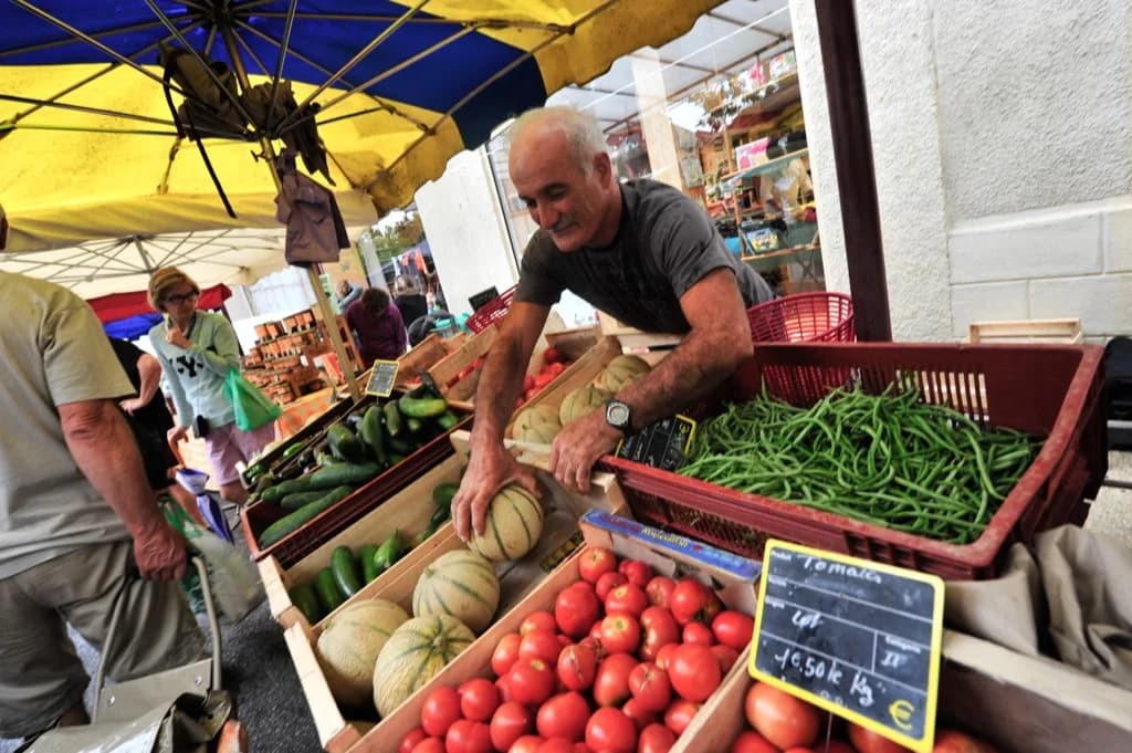 Image 2 : Marché à Prayssac background