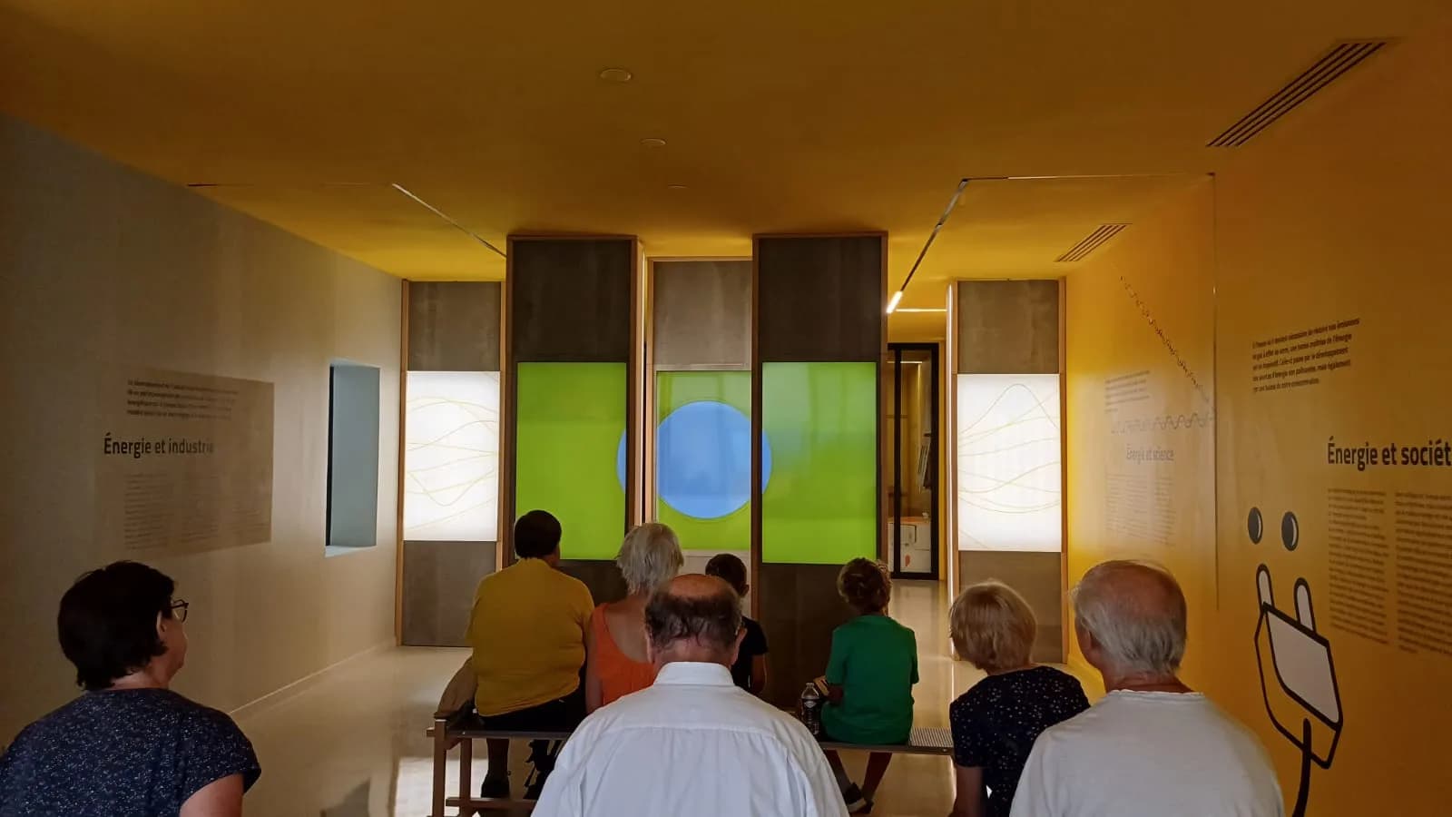 Image 3 : Visite guidée de la Maison de l’Energie background