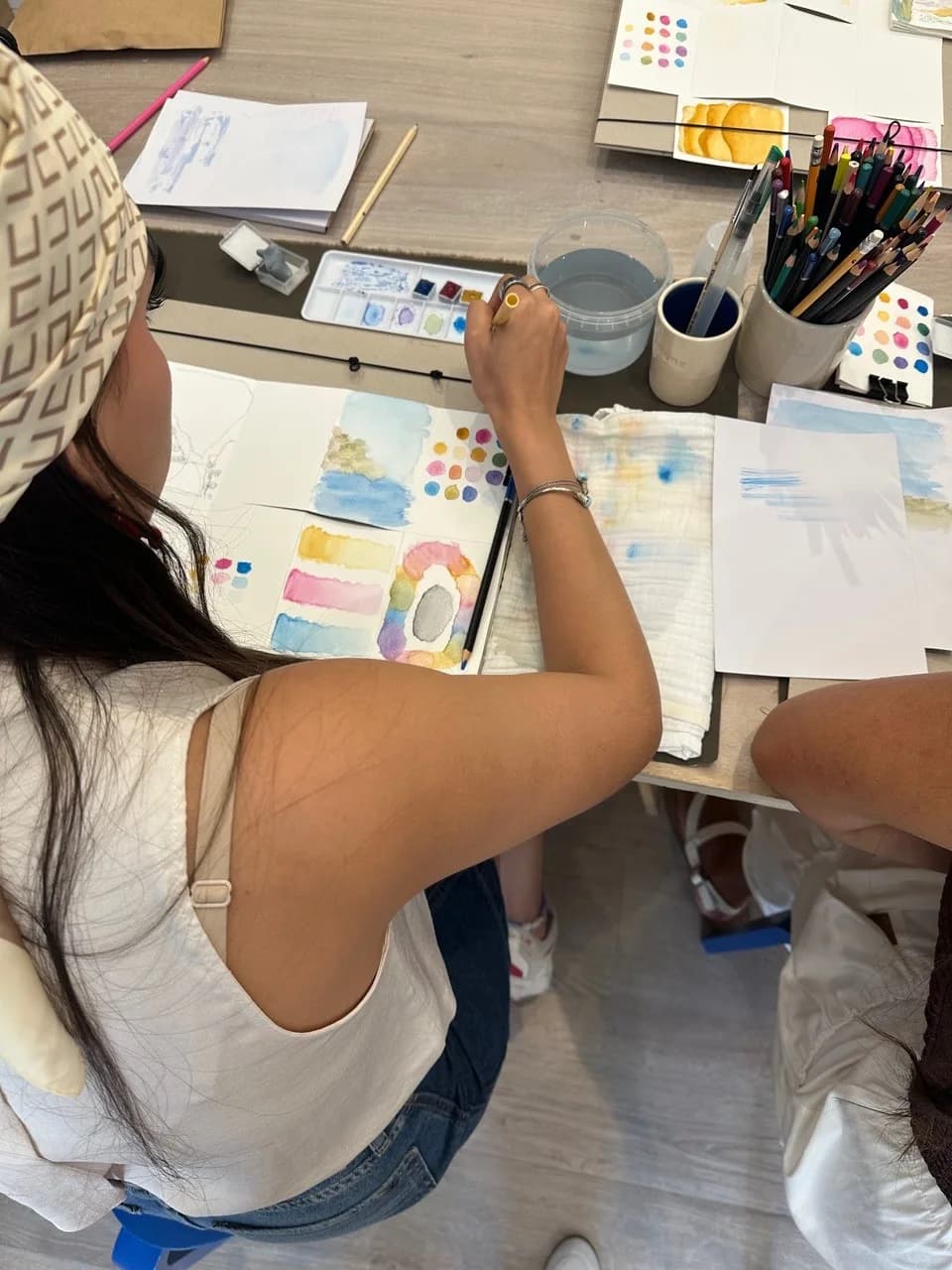 Image 1 : Atelier d'aquarelle- Biennale d'art de Pertuis background