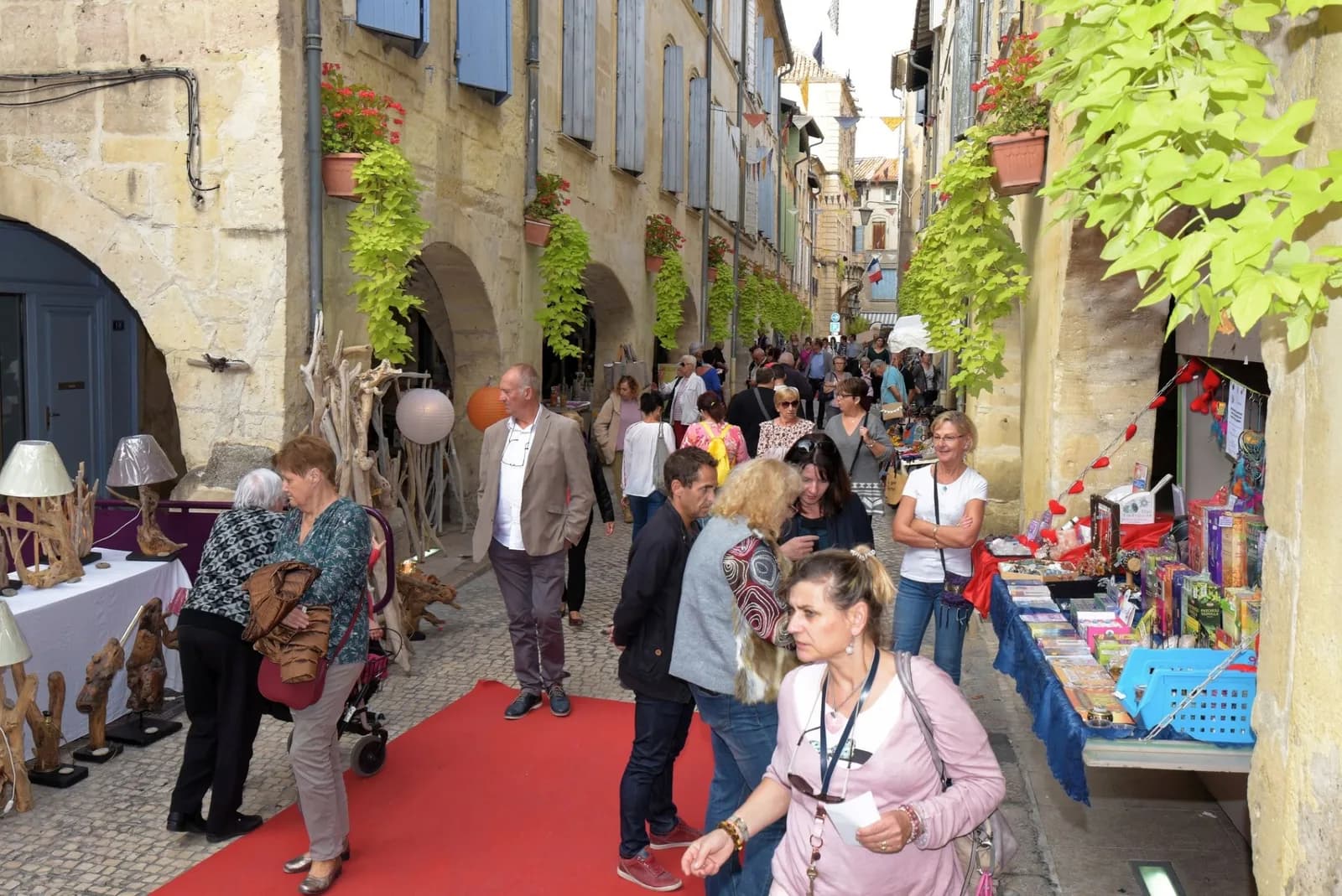 Image 3 : Journées du Commerce et de l’Artisanat de Provence background