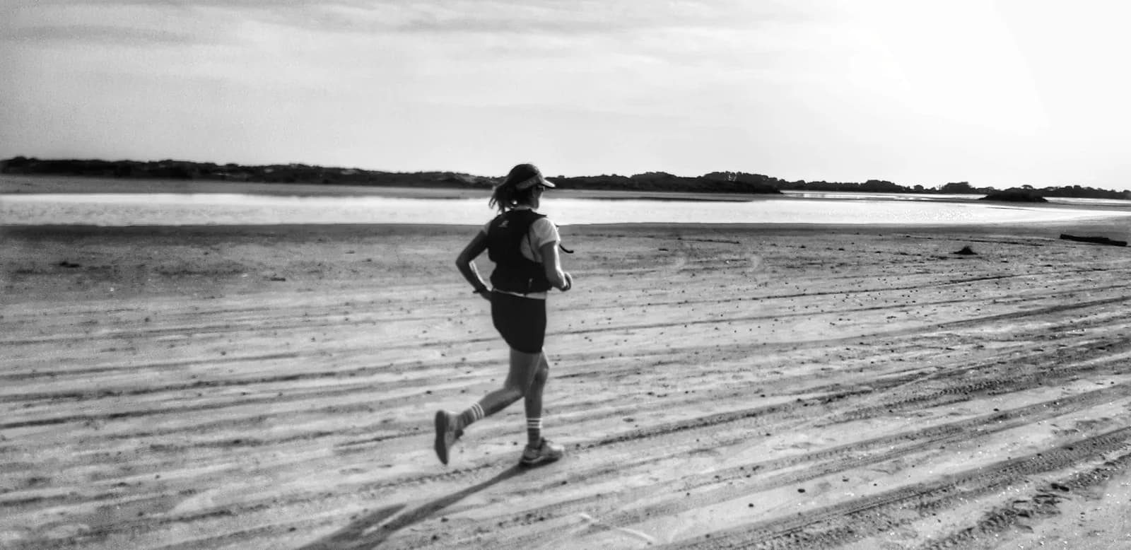 Image 4 : Grand raid Camargue background