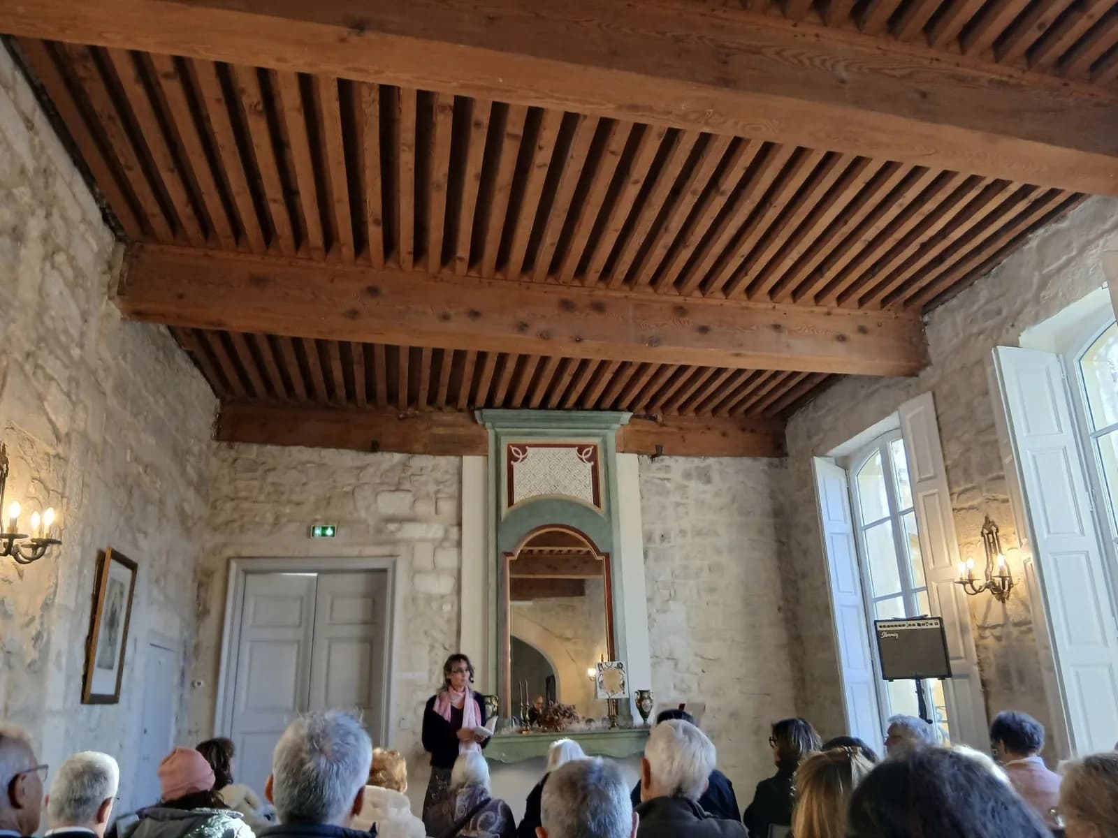 Image 5 : Conférence/Partie 1 : L'histoire de "La Montagnette" background