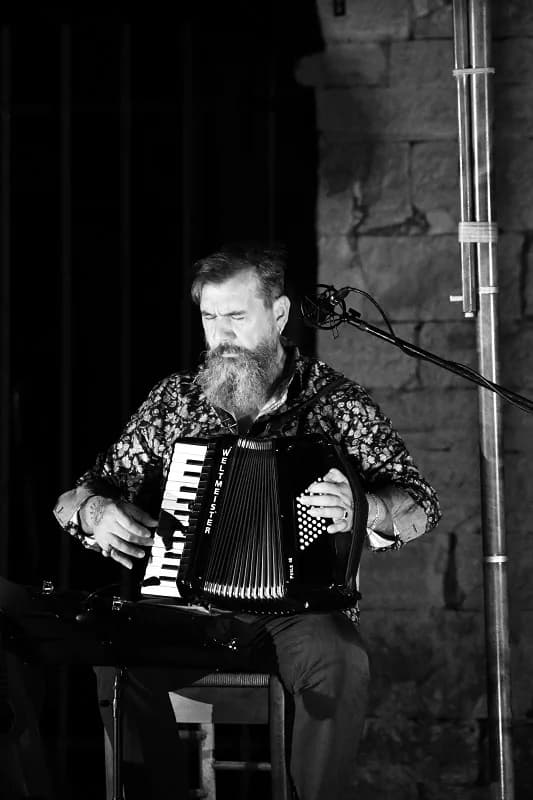 Image 2 : Festival la clef dans le sac - Au début du monde: cosmogonie tsigane background