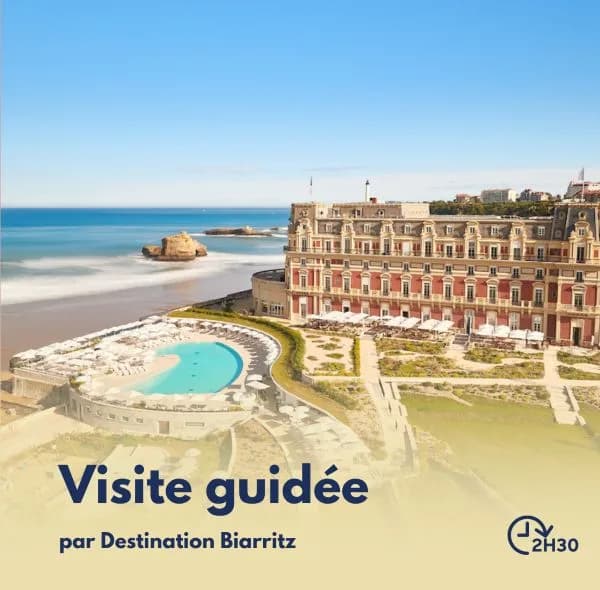 Image 1 : Visite guidée : Après-midi impérial et son goûter à l'Hôtel du Palais background