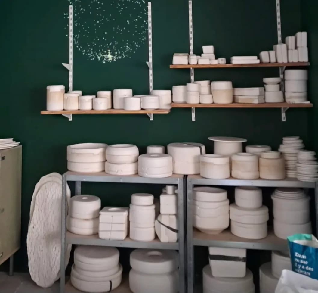 Image 2 : Ici, nos savoir-faire - Visite Nuances de Blanc background