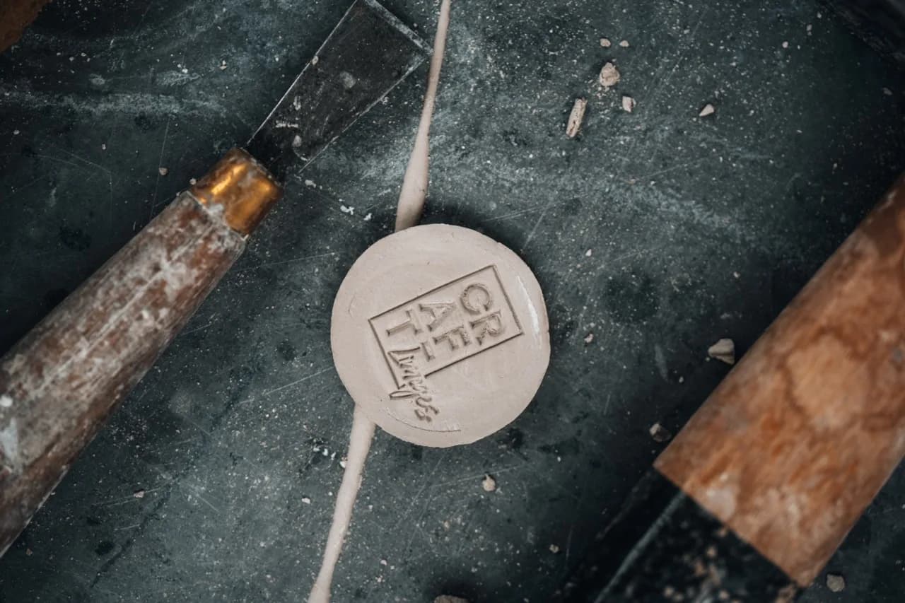 Image 4 : Ici, nos savoir-faire - Visite CRAFT background