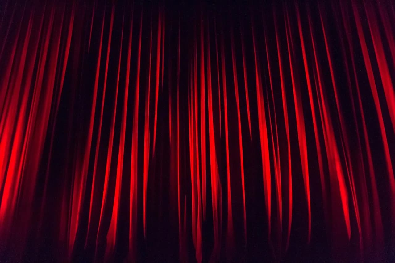 Image 1 : SOIRÉE THÉÂTRE : LE JOUR G background