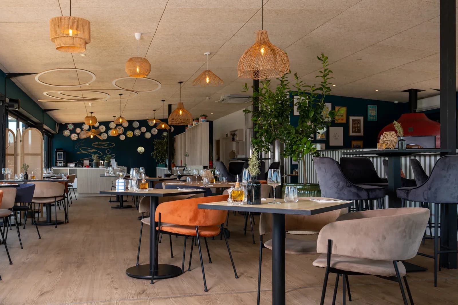 Image 1 : Les soirées du Golden Tulip Martigues background