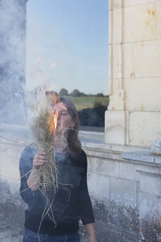 Image 1 : Atelier Faire du feu comme Cro-Magnon background