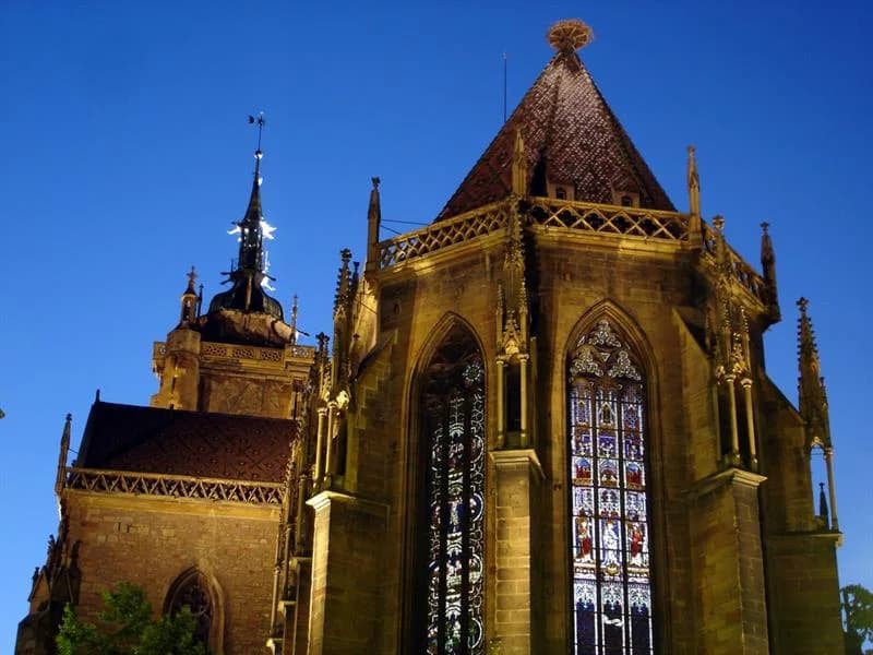 Image 1 : Visite guidée : Colmar se révèle la nuit background