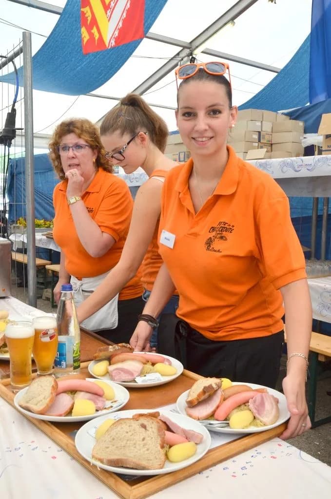 Image 4 : Fête de la choucroute de Holtzwihr background