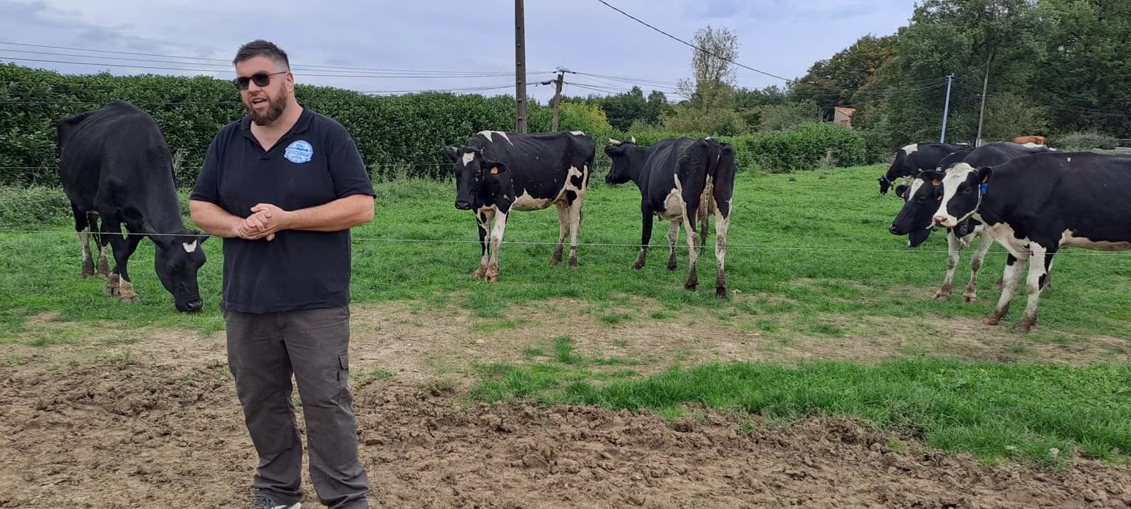 Image 2 : Ici, nos savoir-faire - Visite Ferme Lait Gourmand de la Moulière background