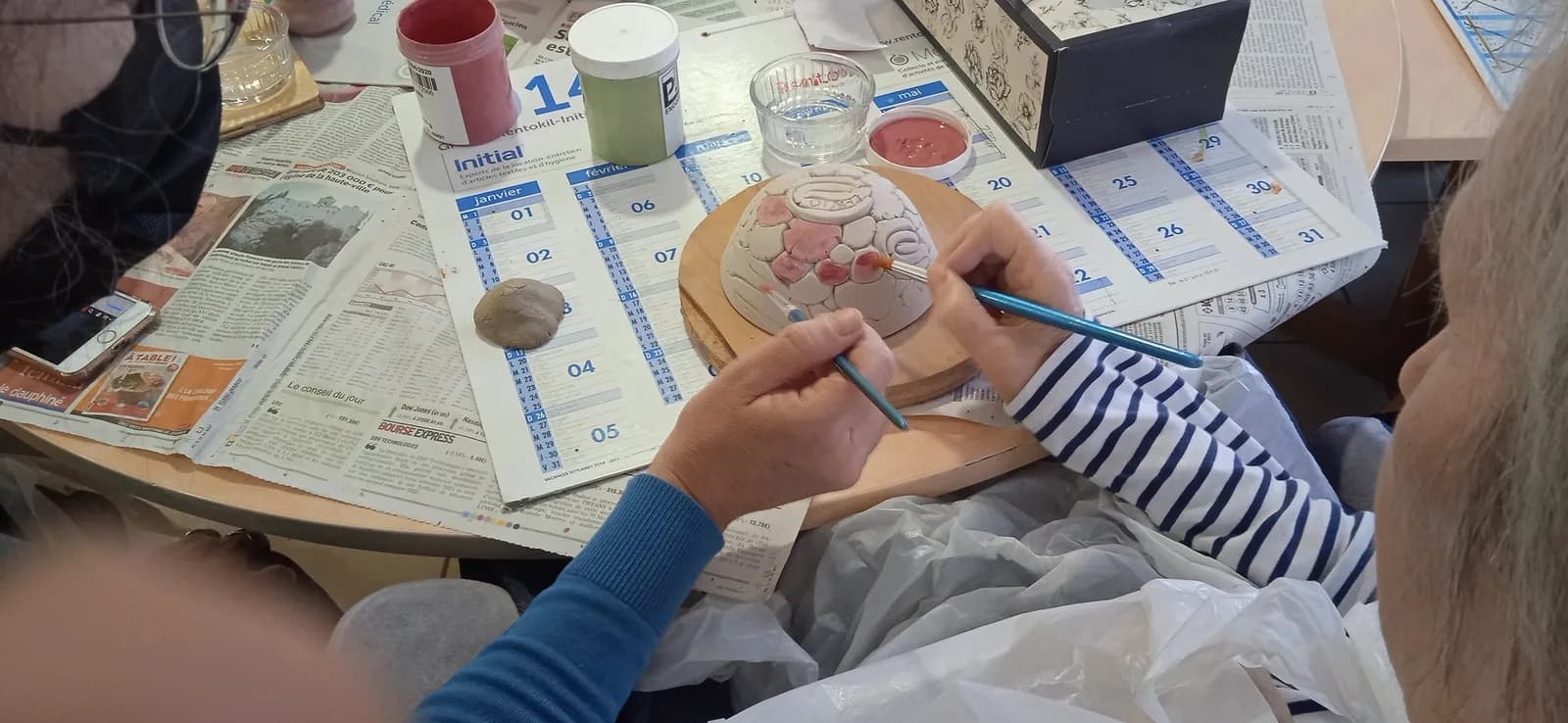 Image 2 : Ici, nos savoir-faire - Visite Outre-terre background