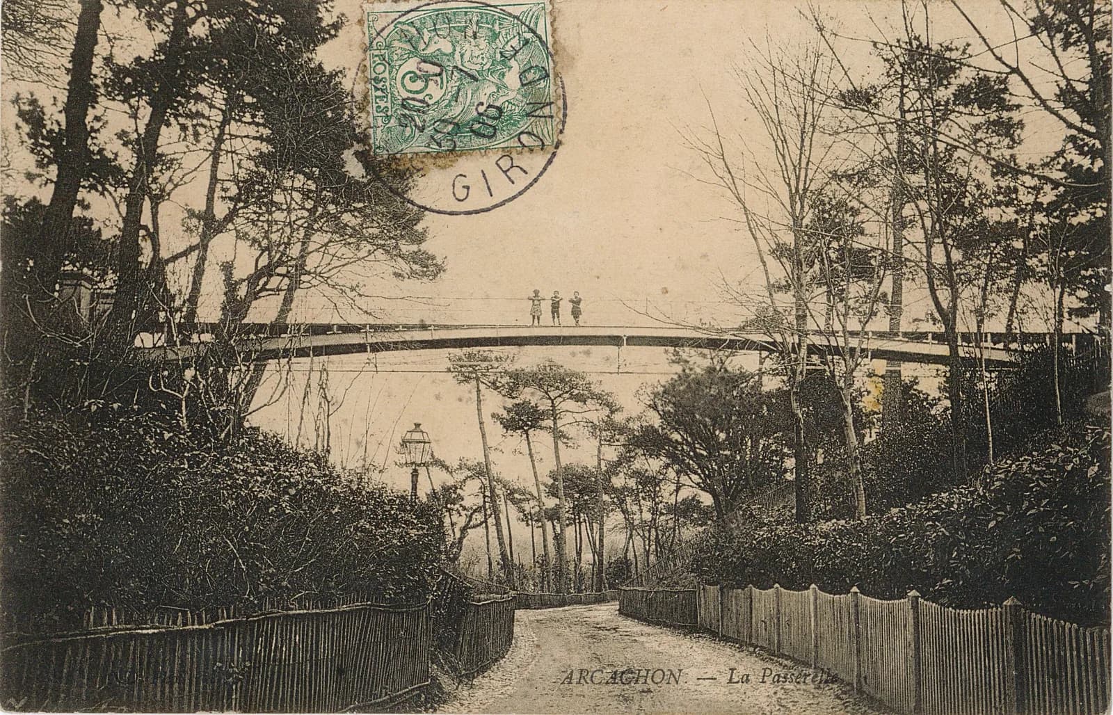 Image 1 : Visite de la Ville de la Ville d’Hiver, côté ouest background