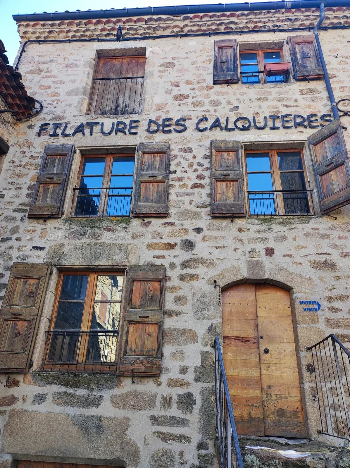 Image 2 : ATELIER CAFÉ TRICOT background
