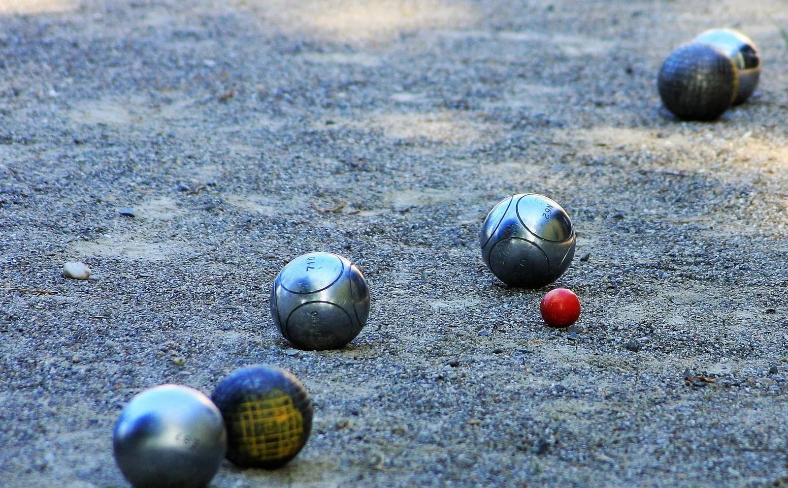 Image 1 : CONCOURS PÉTANQUE background