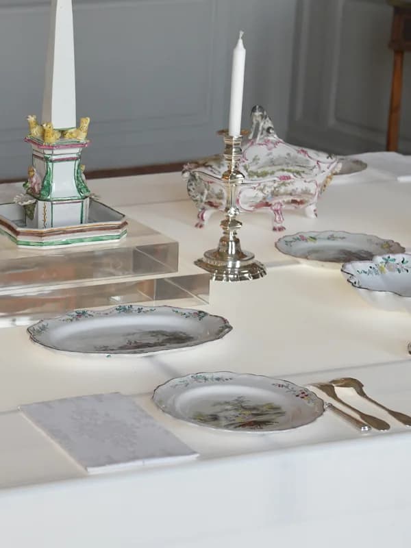 Image 1 : Visite commentée autour des collections : "L'art de la table" background