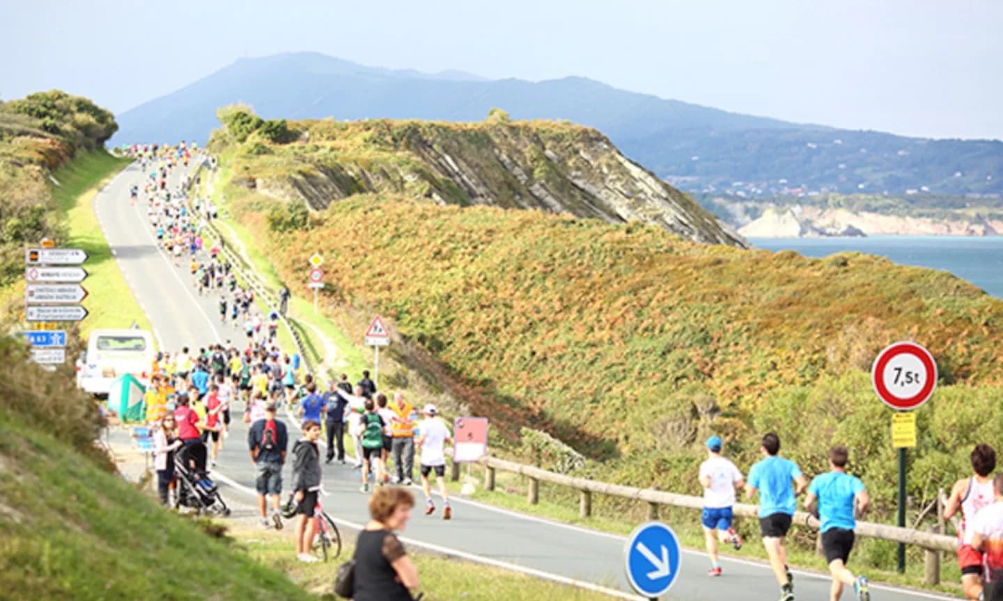 Image 2 : Semi-marathon Donibane Lohizune - Hondarribia Lasterketa background