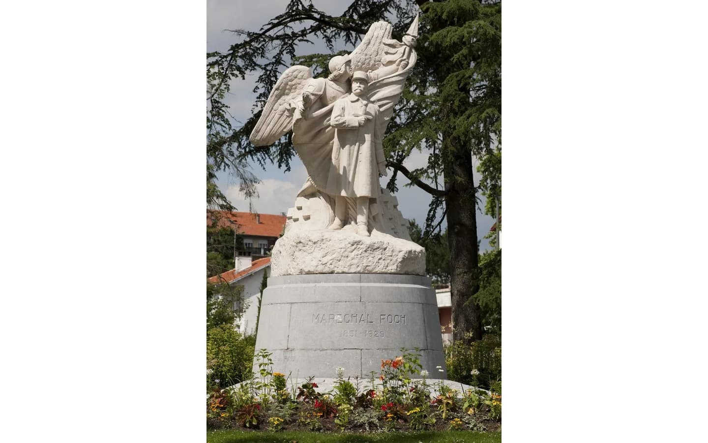 Image 1 : Patrimoines et moi : Les sculptures du Parc Beaumont background