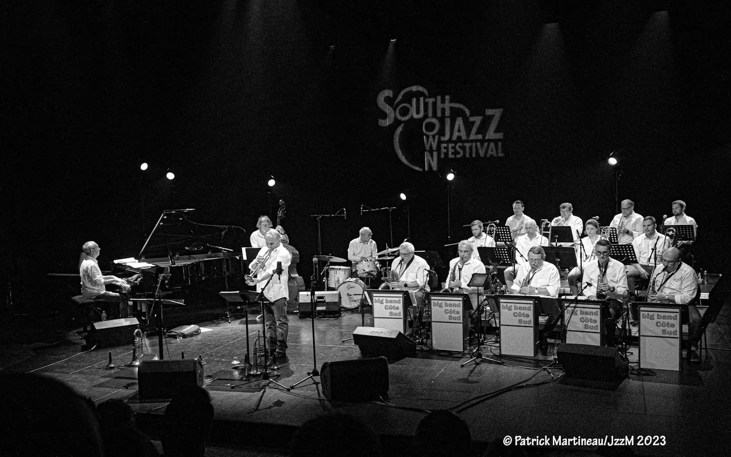Image 1 : Musique : Hommage à Quincy Jones background