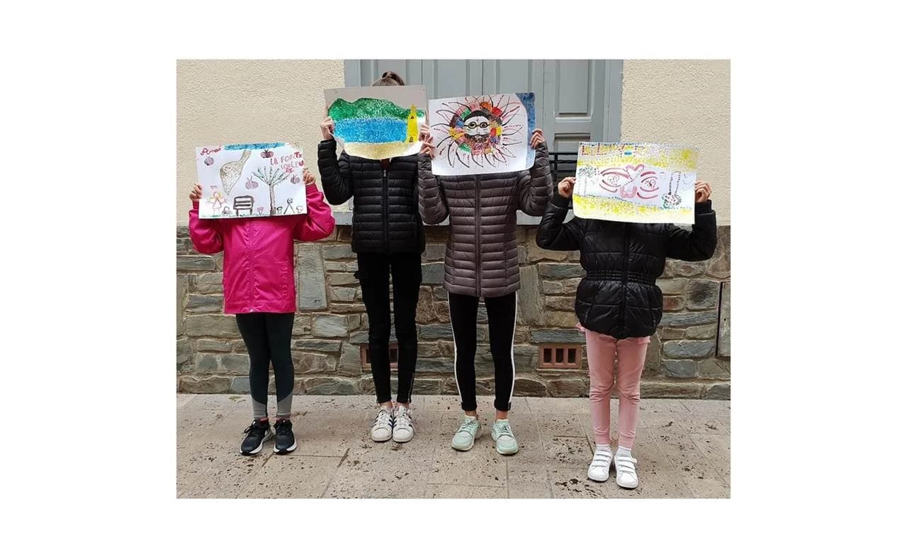 Image 3 : ATELIER DES PETITS FAUVES background