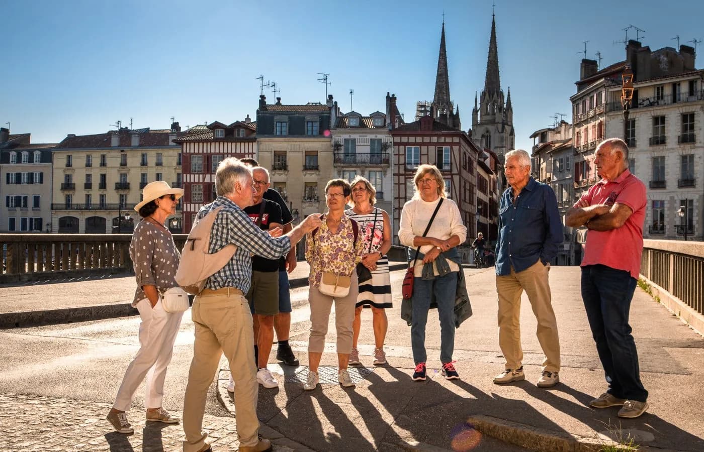 Image 1 : Visite guidée : Bayonne en 60 minutes background