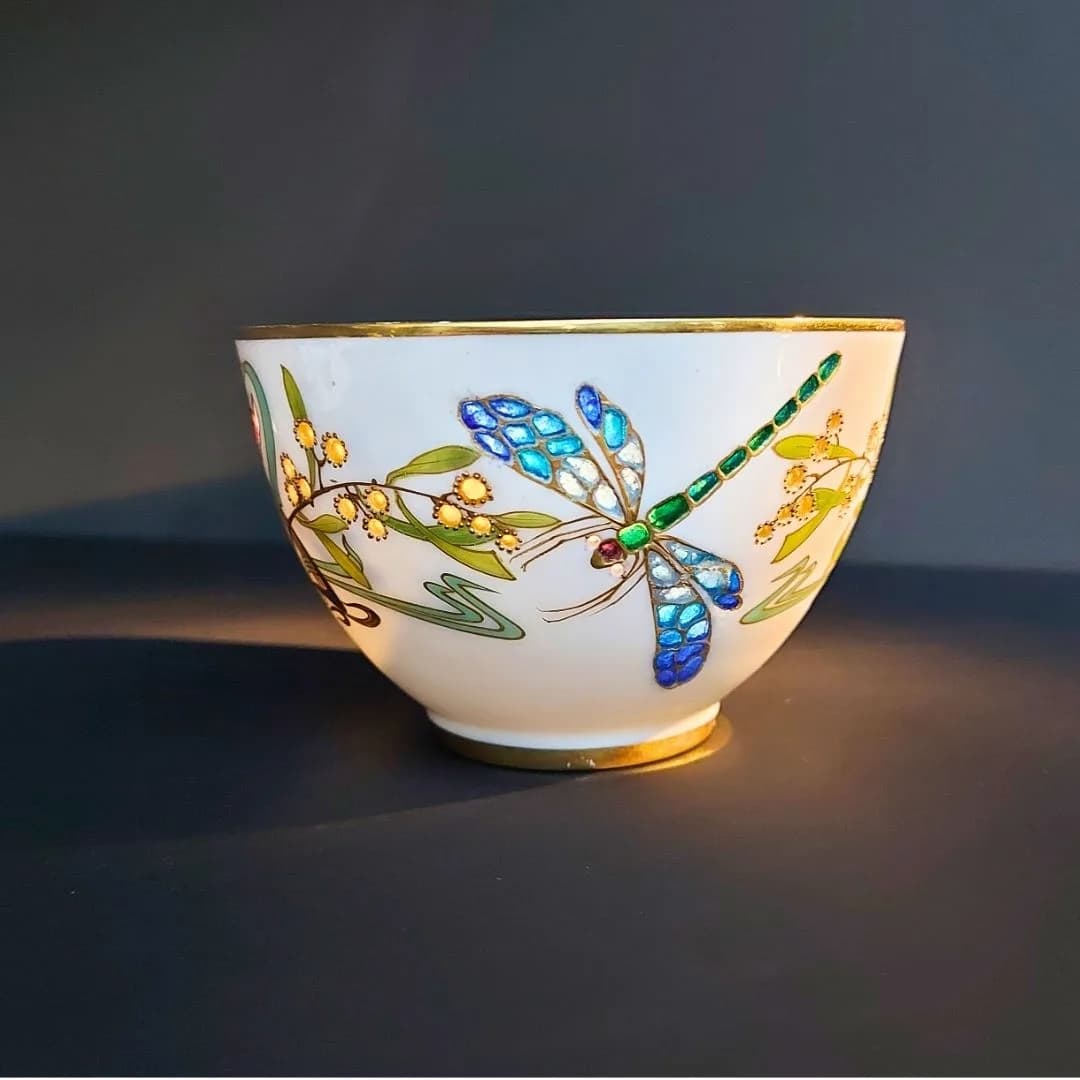 Image 1 : Visite guidée - La porcelaine de Limoges background