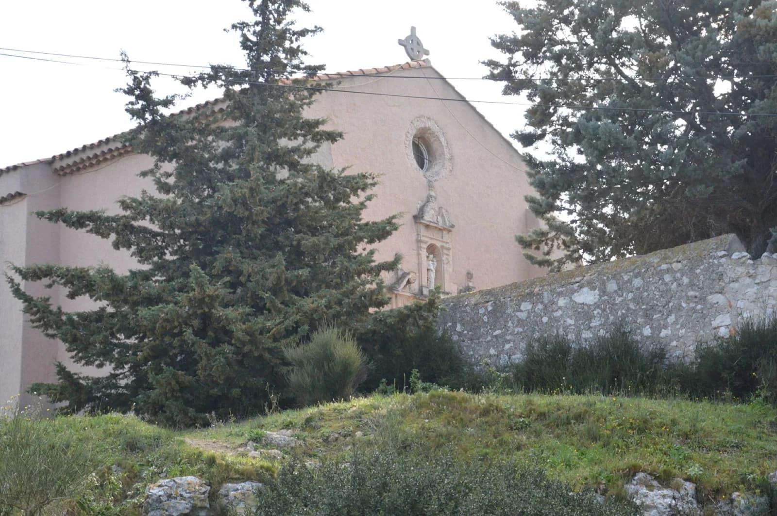 Image 1 : Escales automnales : Sur les traces du patrimoine, à la découverte de la chapelle Notre-Dame de Pitié background