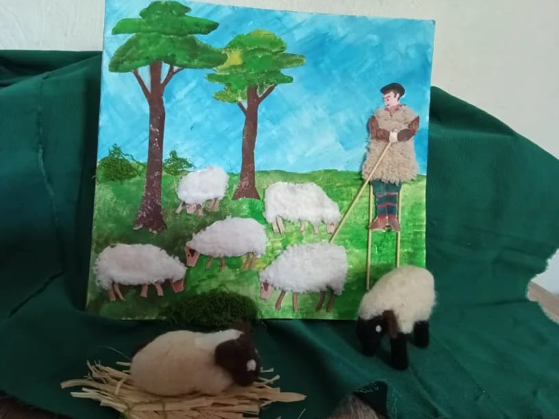 Image 1 : Automne en Scène : Atelier créatif pour enfants réalisation d'un mouton et d'un berger landais background