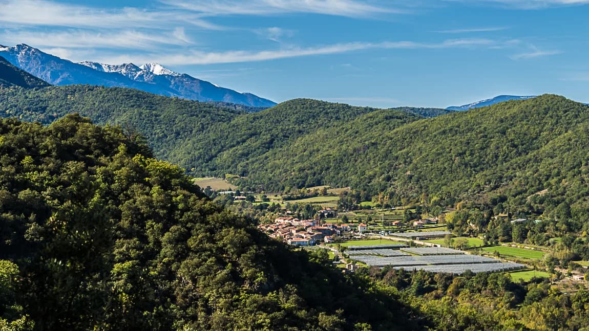 Image 1 : RANDO ACCOMPAGNEE : LE PUIG MARBET ET LES VILLAGES DE LA VALLEE DU LLECH background