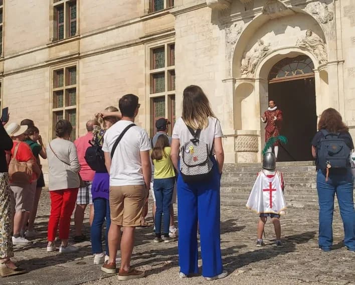 Image 1 : Visite théâtrale ducalée background