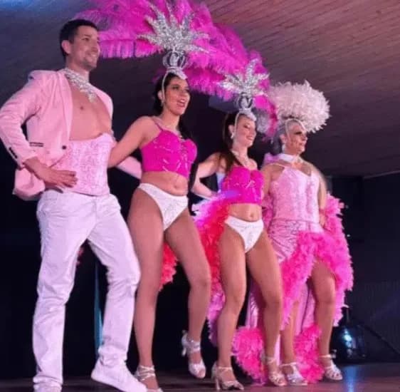 Image 1 : Soirées Cabaret avec Kapucine Show background