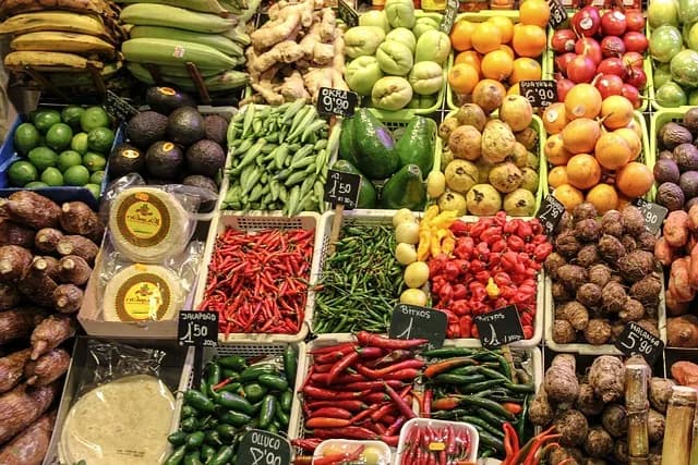 Image 1 : Marché de la Bastide - Limoges background