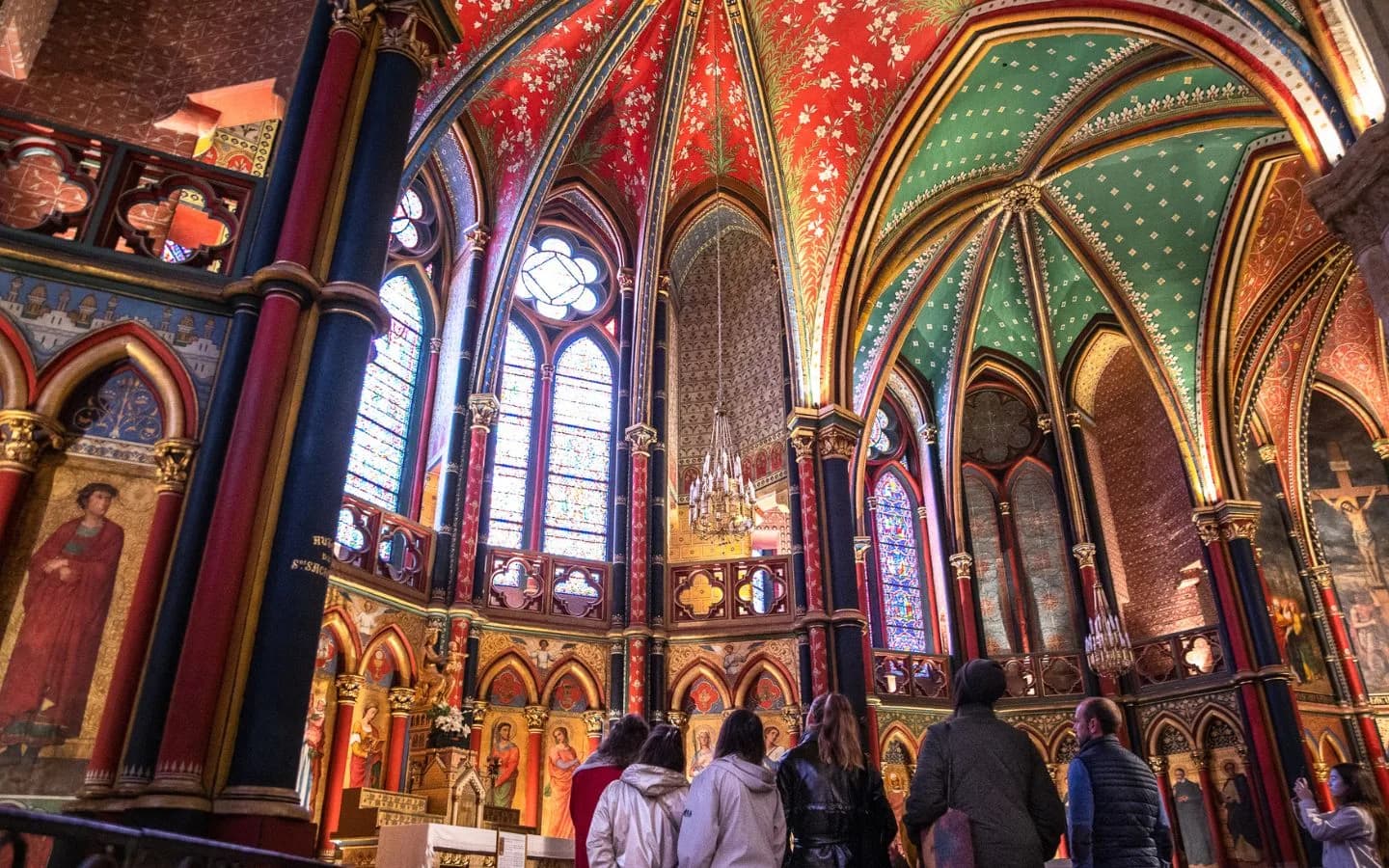 Image 1 : Visite guidée : La cathédrale et ses merveilles background