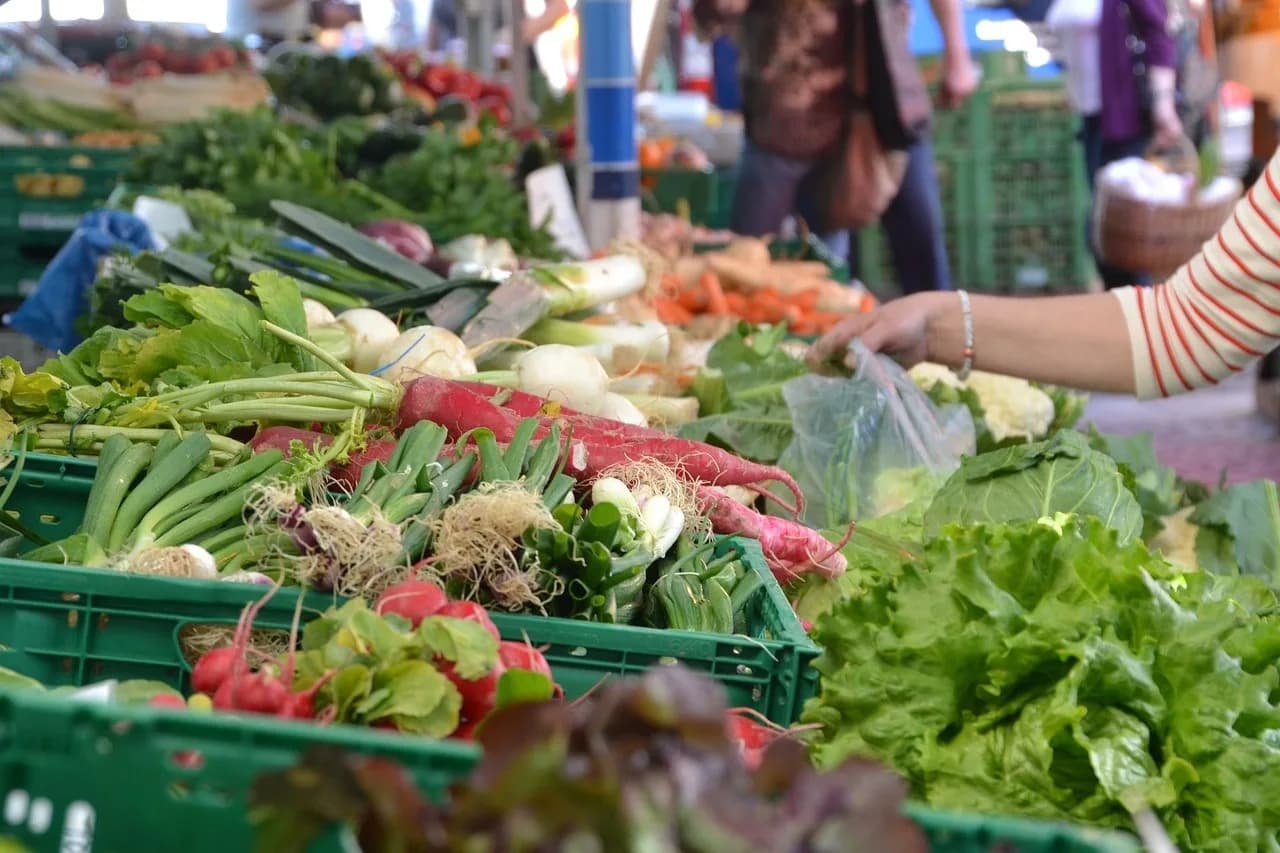 Image 1 : Marché - Couzeix background