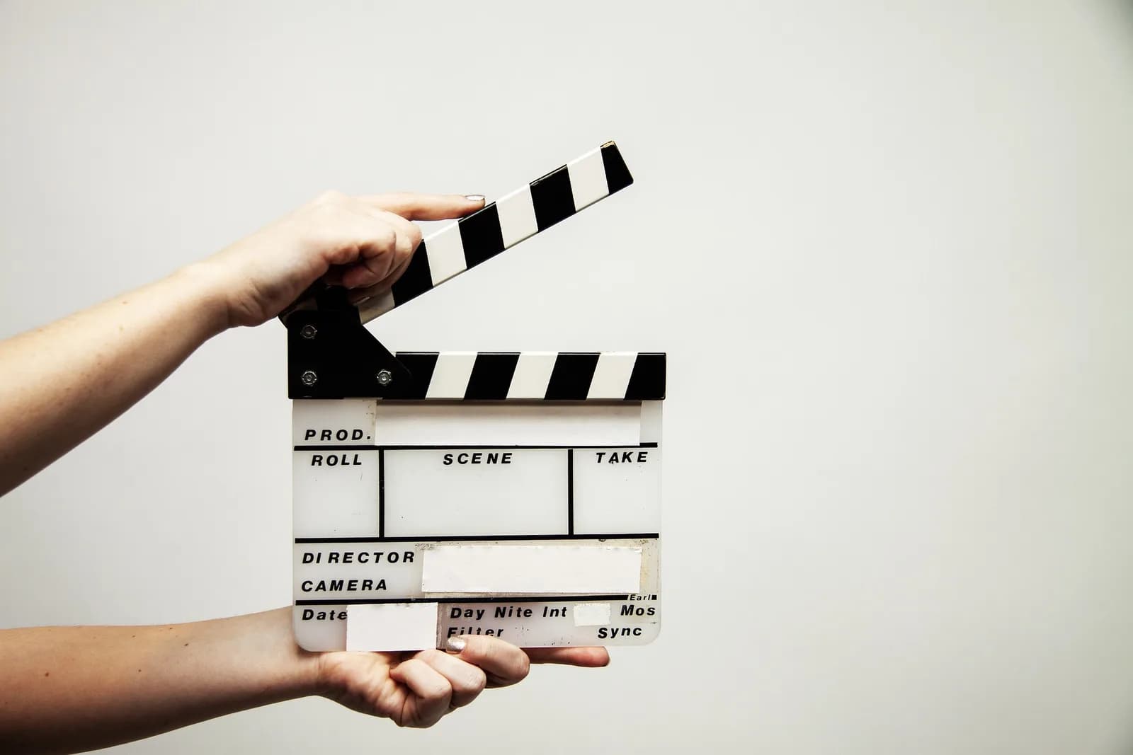 Image 1 : Cinéma rural à Levet background
